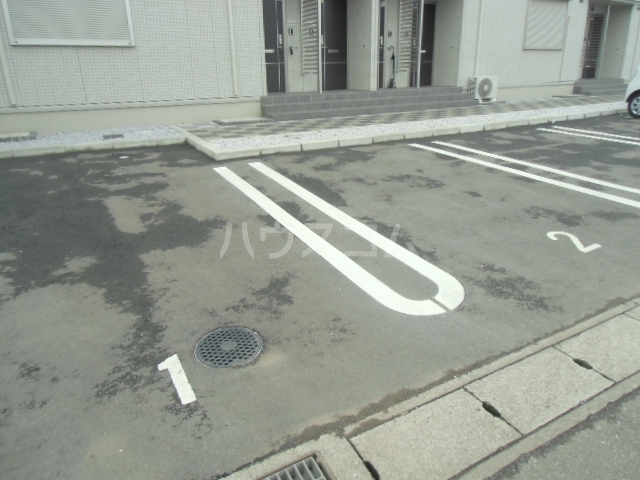 22/25 駐車場