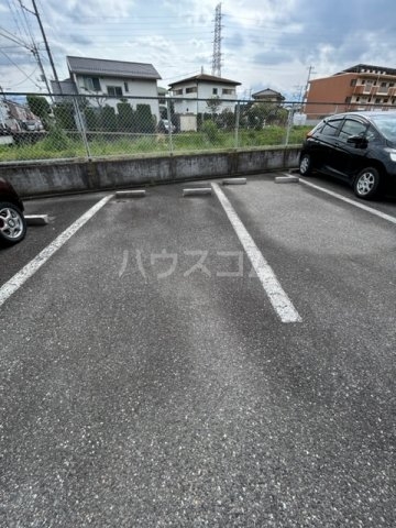 17/22 駐車場