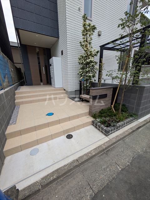 29/30 エントランス