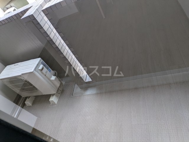 21/30 バルコニー