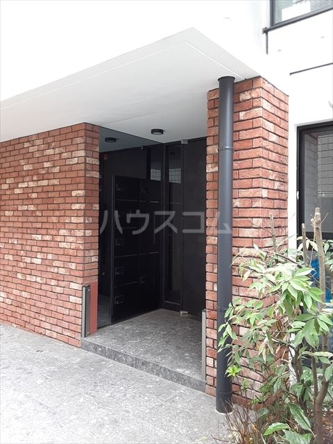 28/29 エントランス