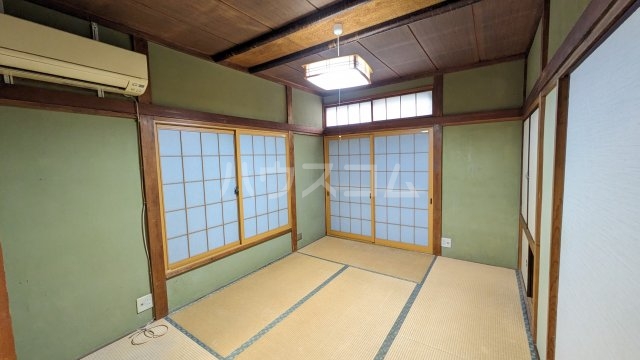 寝室