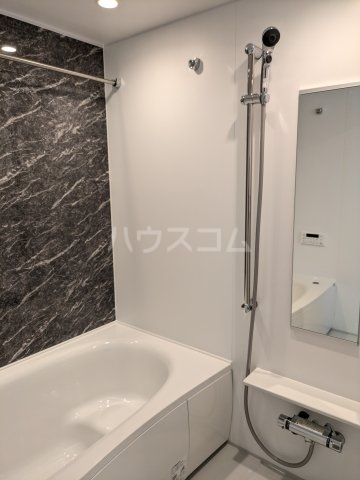 11/23 浴室