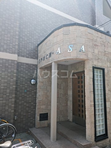 21/30 エントランス