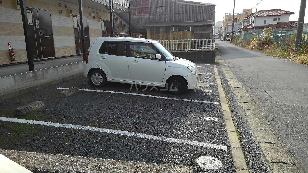 2/2 駐車場