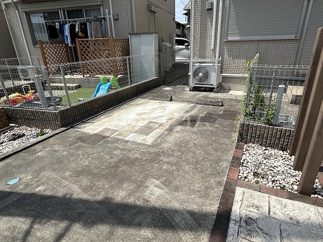 22/27 駐車場
