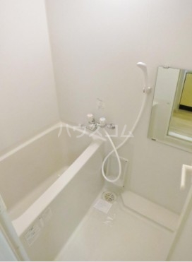 13/23 浴室
