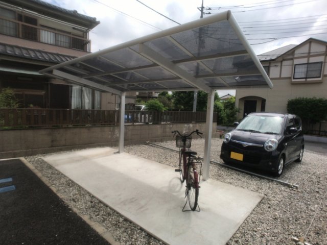 17/23 駐車場