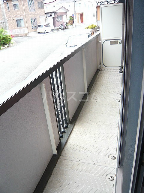 18/24 バルコニー