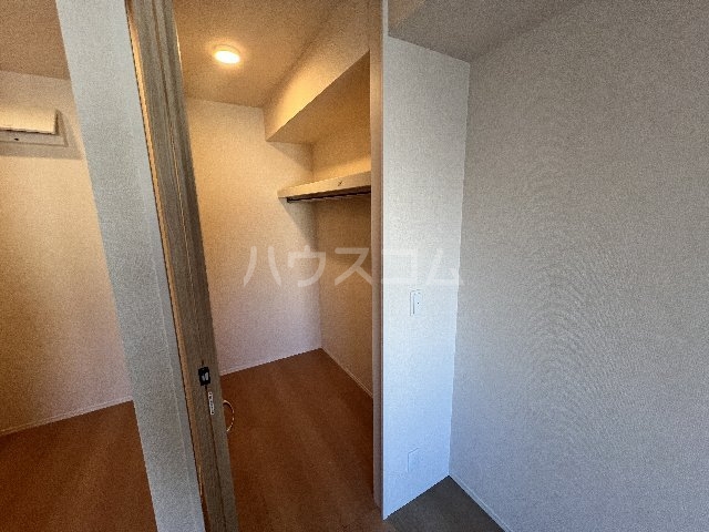 13/30 収納