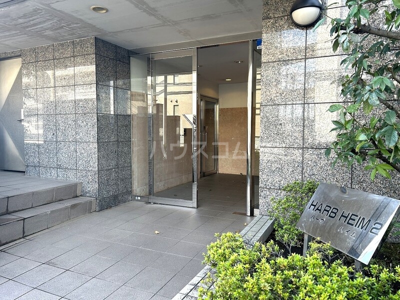 17/27 エントランス