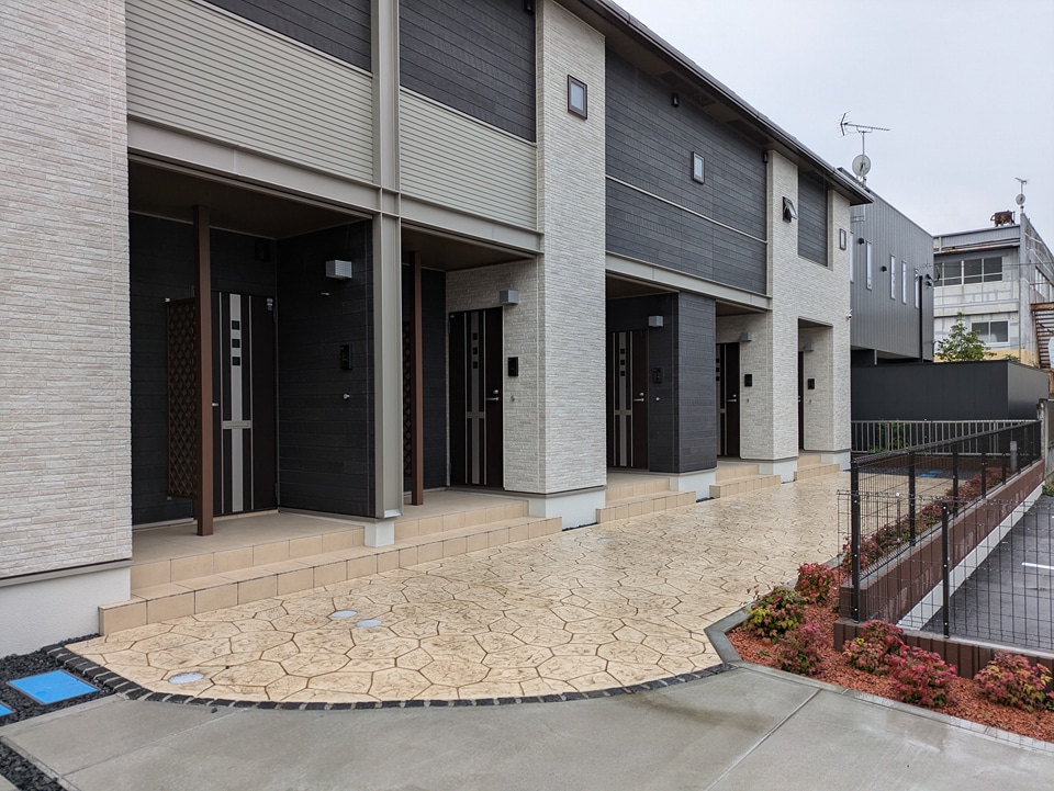 25/30 エントランス