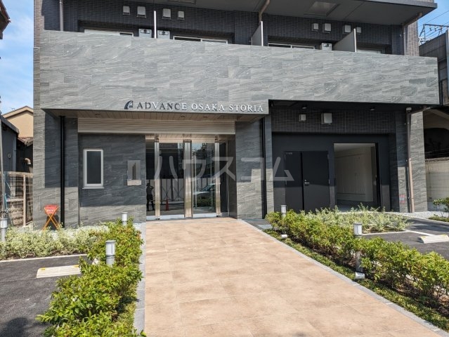 28/30 エントランス