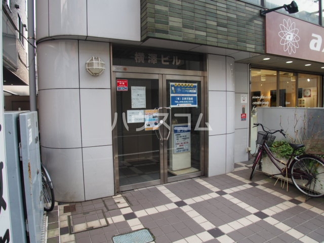15/23 エントランス