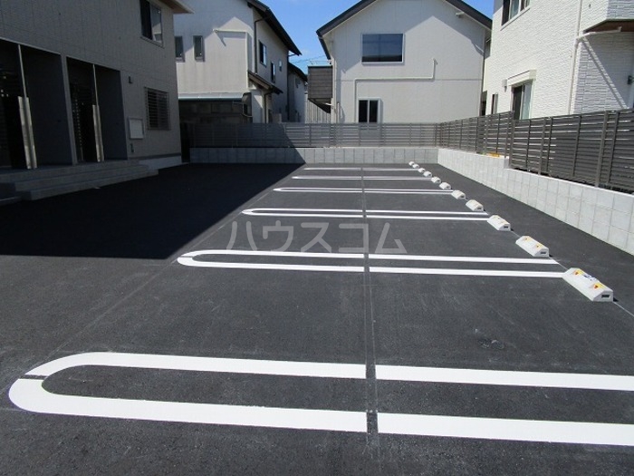 2/6 駐車場