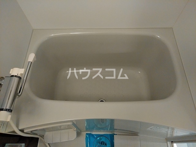 13/30 浴室