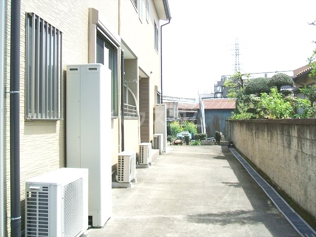 15/23 エントランス