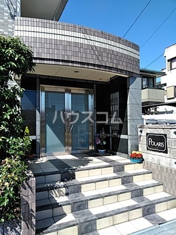 24/30 エントランス