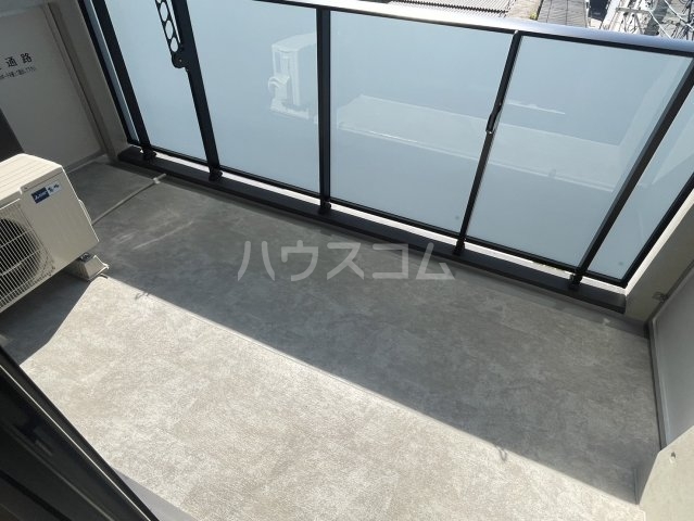 19/30 バルコニー
