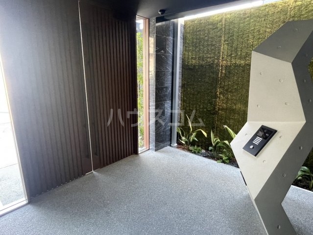 2/6 エントランス