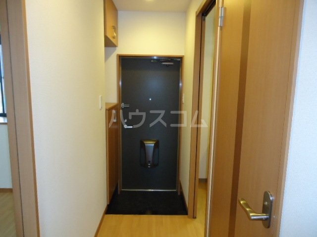 13/30 玄関