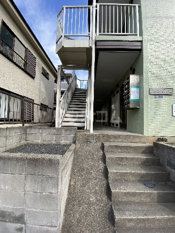 16/26 エントランス