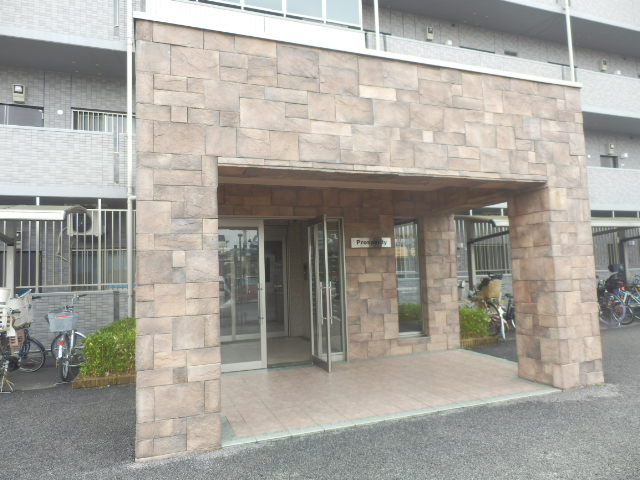 14/21 エントランス