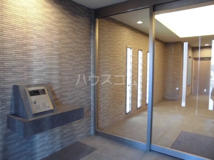 19/29 エントランス