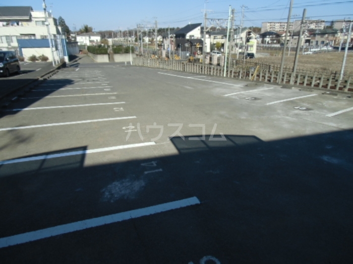 2/6 駐車場