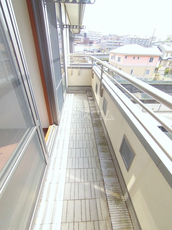 18/23 バルコニー