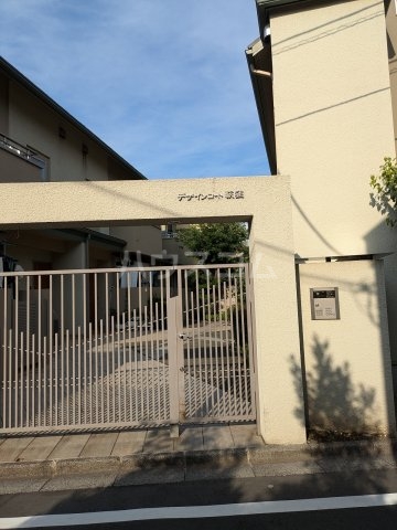 17/26 エントランス