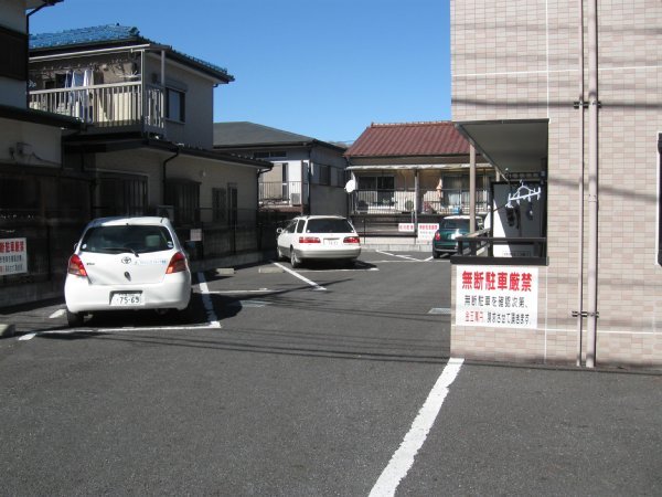 22/30 駐車場
