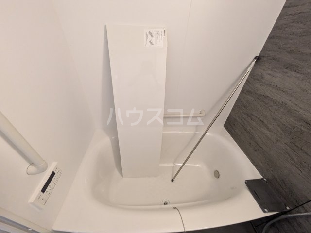13/30 浴室