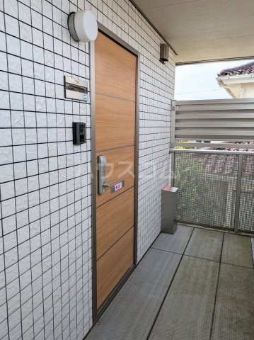 25/30 エントランス