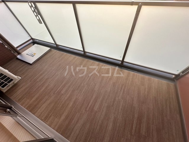 17/27 バルコニー