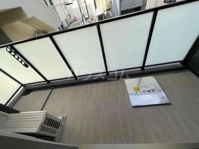 21/30 バルコニー