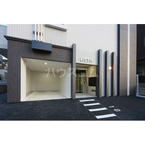 17/23 エントランス