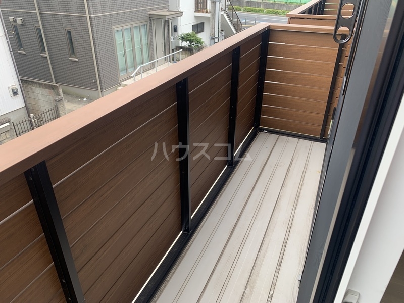 13/23 バルコニー