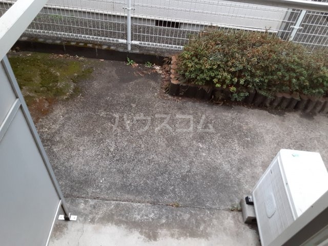 19/27 バルコニー