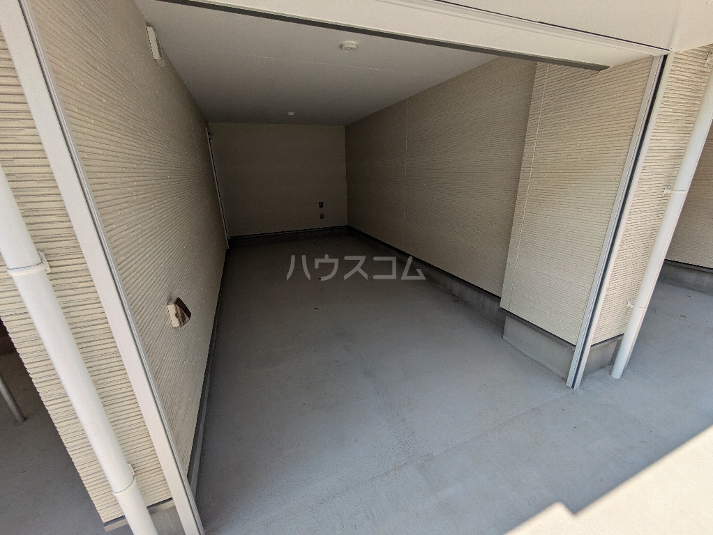 25/30 駐車場