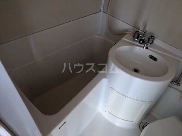 16/30 浴室