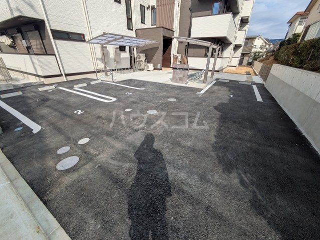 28/30 駐車場