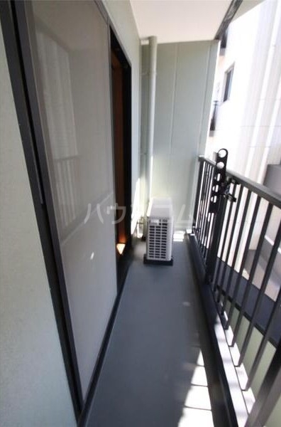 13/21 バルコニー