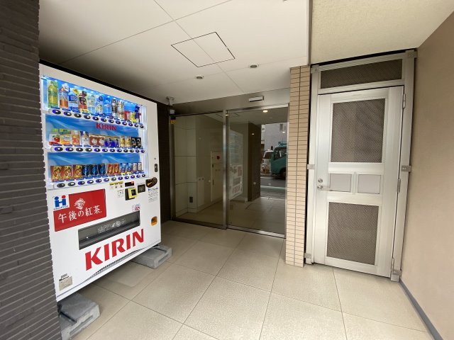 3/8 エントランス