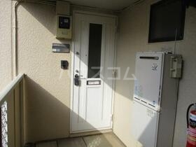 15/17 エントランス