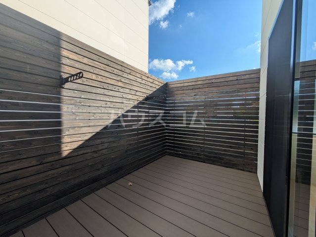 13/30 バルコニー