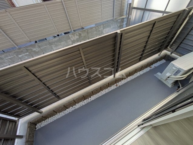 14/30 バルコニー