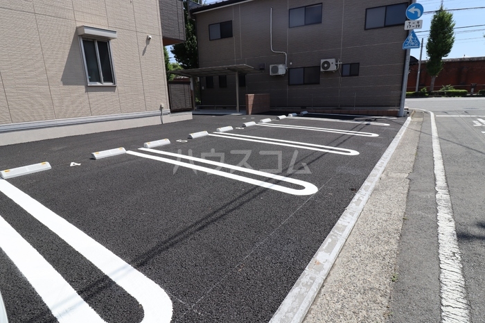 19/26 駐車場