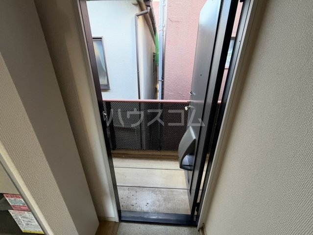 13/30 玄関