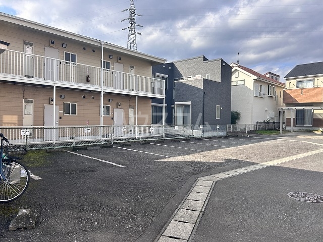 18/23 駐車場